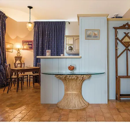 La Porte Bleue Trouville-sur-Mer