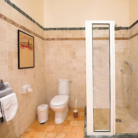 La Porte Bleue Trouville-sur-Mer