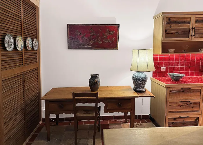 La Porte Bleue Apartment