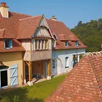 La Porte Bleue