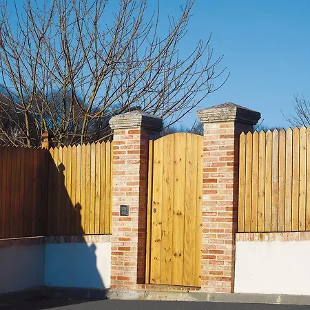 La Porte Bleue Трувиль-сюр-Мер