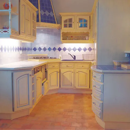 Апартаменты La Porte Bleue *